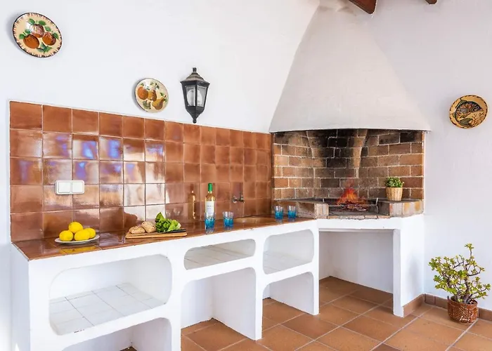 Petunia By فيلة كالا ان بوسش