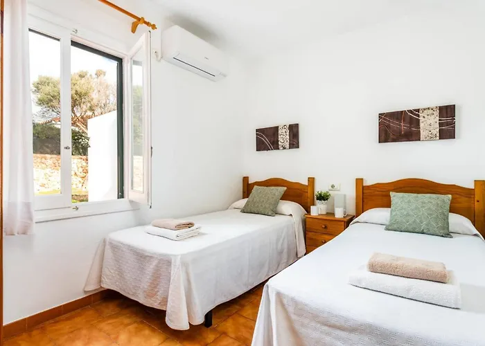 فيلة Petunia By كالا ان بوسش