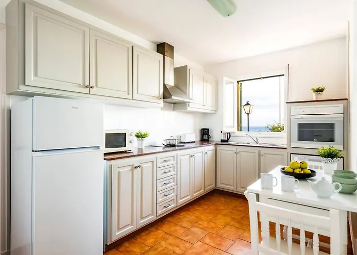 Petunia By * كالا ان بوسش